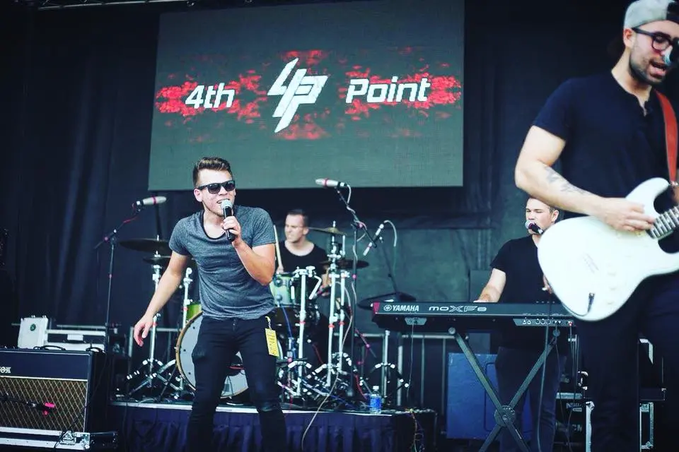 4th Point performing live (32)